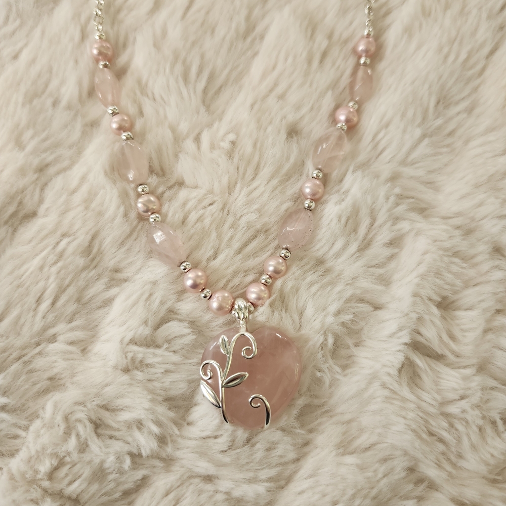 Elegant Pink Heart Pendant Necklace